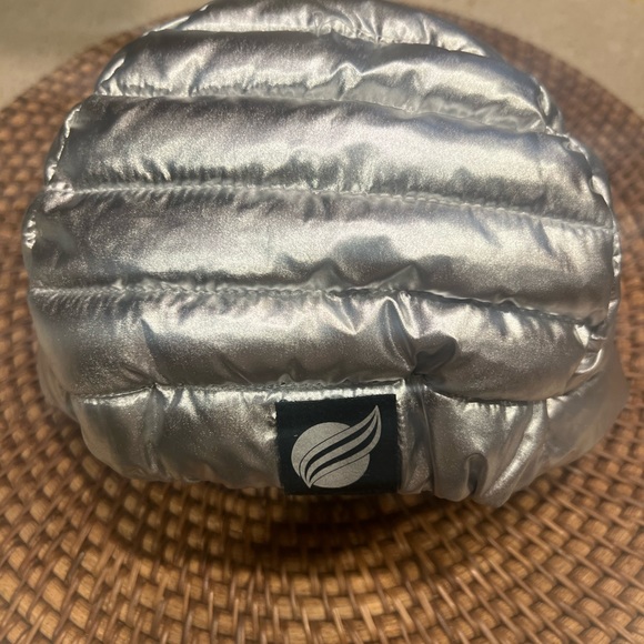 My 🖤 Think Royln Downtown Crown Metallic Puffer Beanie 🖤 - Picture 3 of 4